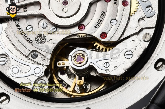 Portugieser Chrono IW371605 41mm ZF White/Numeral on SS/LE Strap A69355 Portugieser Chrono IW371605 41mm ZF White/Numeral on SS/LE Strap A69355
