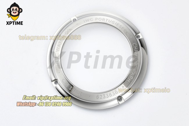 Portugieser Chrono IW371605 41mm ZF White/Numeral on SS/LE Strap A69355 Portugieser Chrono IW371605 41mm ZF White/Numeral on SS/LE Strap A69355