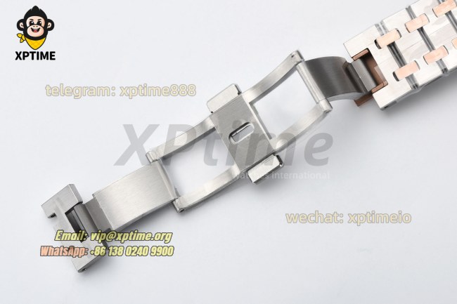 Royal Oak Ladies 67650 33mm ZF White/Stick on RG/SS Bracelet Swiss Quartz Royal Oak Ladies 67650 33mm ZF White/Stick on RG/SS Bracelet Swiss Quartz