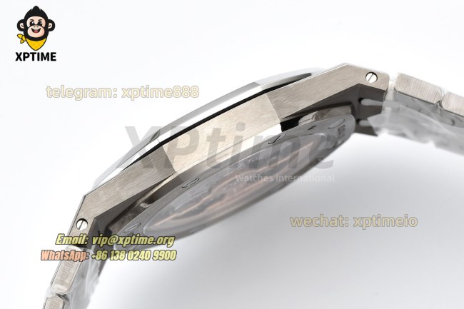 Royal Oak 15202 39mm ZF Gradient Blue/Stick on TI/TI Bracelet Cal.2121 Royal Oak 15202 39mm ZF Gradient Blue/Stick on TI/TI Bracelet Cal.2121
