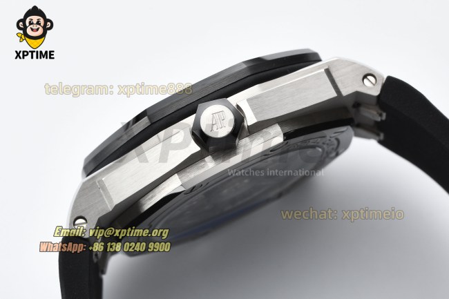 Royal Oak Offshore Diver 15720 42mm ZF Black/Stick on SS/RU Strap A4308 Royal Oak Offshore Diver 15720 42mm ZF Black/Stick on SS/RU Strap A4308