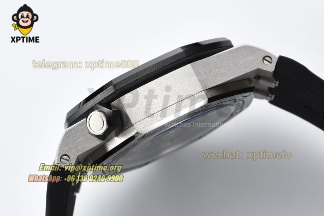 Royal Oak Offshore Diver 15720 42mm ZF Black/Stick on SS/RU Strap A4308 Royal Oak Offshore Diver 15720 42mm ZF Black/Stick on SS/RU Strap A4308