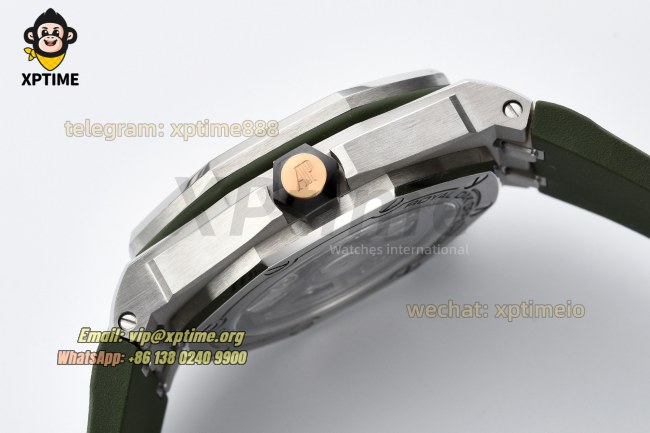 Royal Oak Offshore Diver 15720 42mm ZF Green/Stick on SS/RU Strap A4308 Royal Oak Offshore Diver 15720 42mm ZF Green/Stick on SS/RU Strap A4308