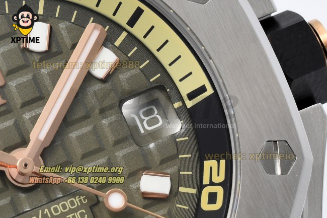Royal Oak Offshore Diver 15720 42mm ZF Green/Stick on SS/RU Strap A4308 Royal Oak Offshore Diver 15720 42mm ZF Green/Stick on SS/RU Strap A4308