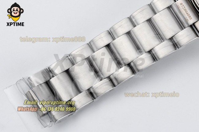 Planet Ocean 600M 39.5mm VSF White/Stick on SS/SS Bracelet A8800 Super Clone Planet Ocean 600M 39.5mm VSF White/Stick on SS/SS Bracelet A8800 Super Clone