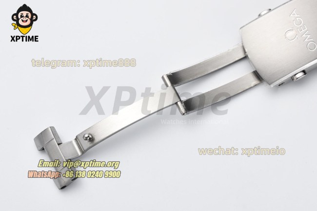 Planet Ocean 600M 39.5mm VSF White/Stick on SS/SS Bracelet A8800 Super Clone Planet Ocean 600M 39.5mm VSF White/Stick on SS/SS Bracelet A8800 Super Clone