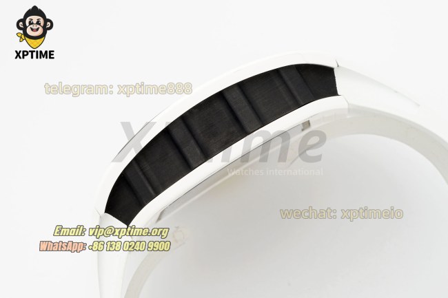 RM61-01 43mm APSF Sketelon/Green on CER/RU Strap RMUL2 RM61-01 43mm APSF Sketelon/Green on CER/RU Strap RMUL2